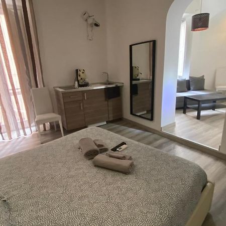 Petros Room Camere Салерно Экстерьер фото