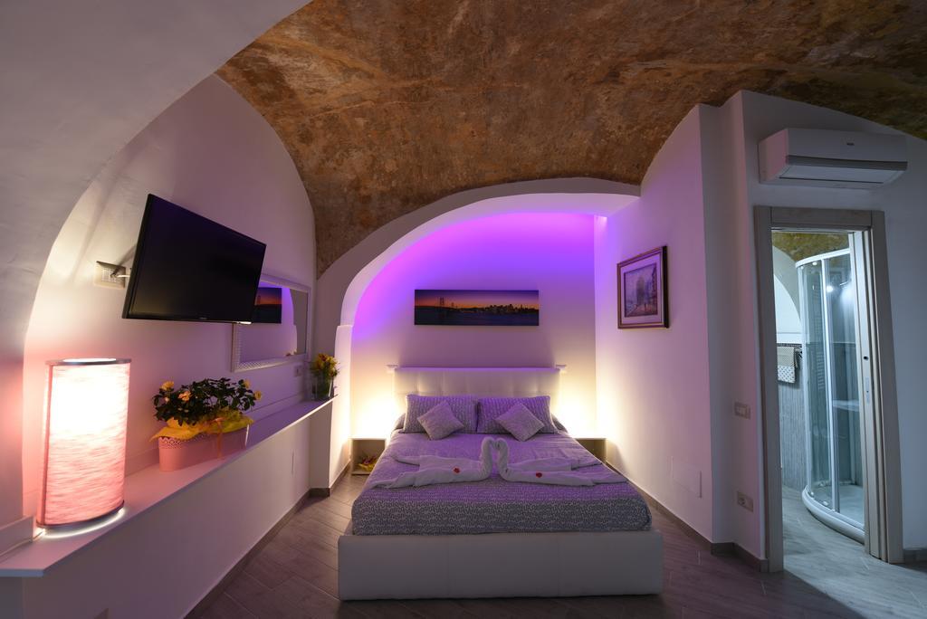Petros Room Camere Салерно Экстерьер фото