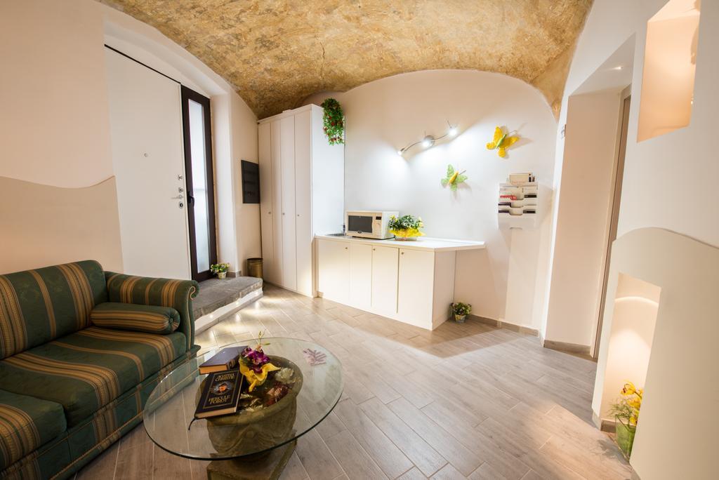 Petros Room Camere Салерно Экстерьер фото