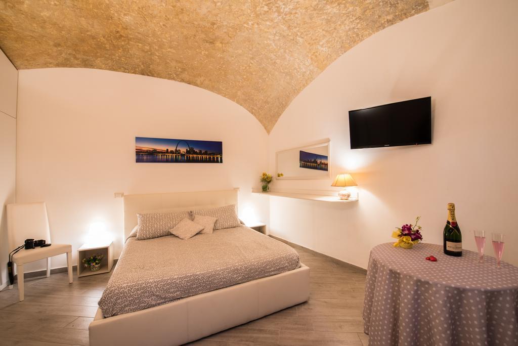 Petros Room Camere Салерно Экстерьер фото