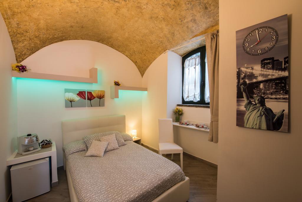 Petros Room Camere Салерно Экстерьер фото